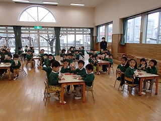 あおもり海山幼稚園年賀状